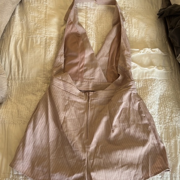 [Charlotte Russe] Halter Open Back Romper - Picture 5 of 7